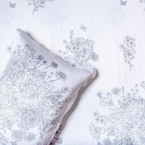 Swayam Pristine in White Bedsheet - 210 TC || Super Soft